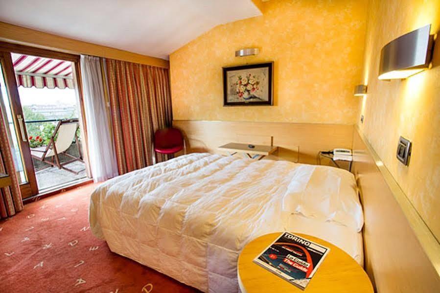 Hotel Alexandra Torino Kültér fotó