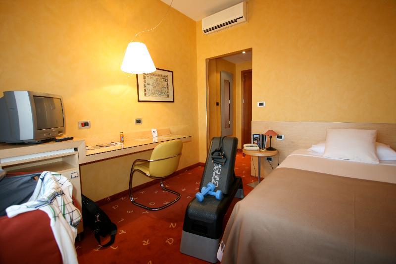 Hotel Alexandra Torino Kültér fotó
