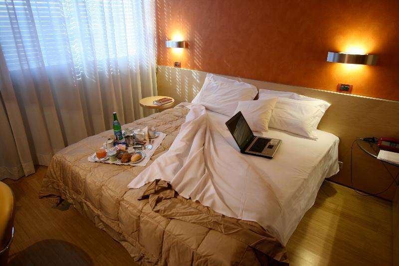 Hotel Alexandra Torino Kültér fotó